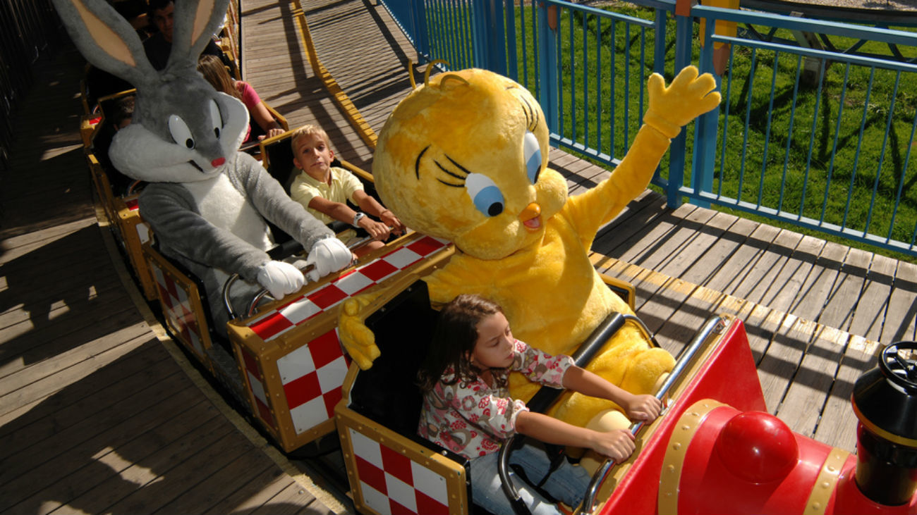 PARQUE WARNER - MADRID TRABAJA