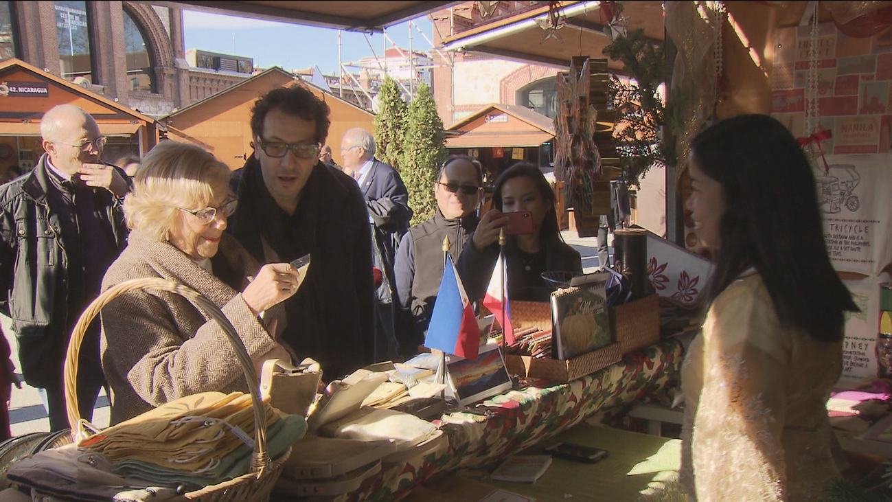 Arranca la Feria de las Culturas, donde 55 países celebran la Navidad en Madrid