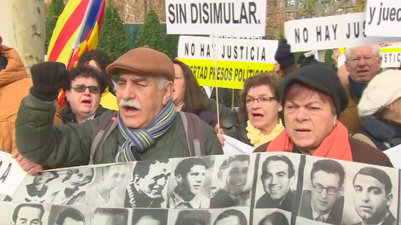 Concentración ante el Supremo por la liberación de los independentistas presos