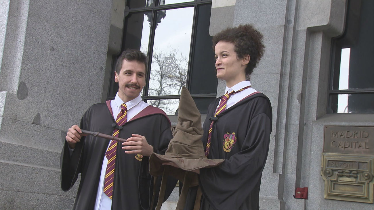 Harry Potter lleva su magia a la oficina de Correos de Cibeles