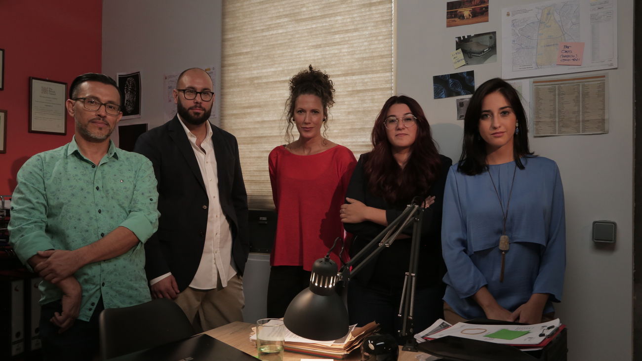 Tomás Ocaña con el equipo de "Crónicas subterráneas"