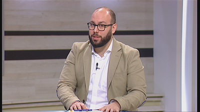 Tomás Ocaña resalta la necesidad de "sacar a la luz la relación entre política y venta de armas"