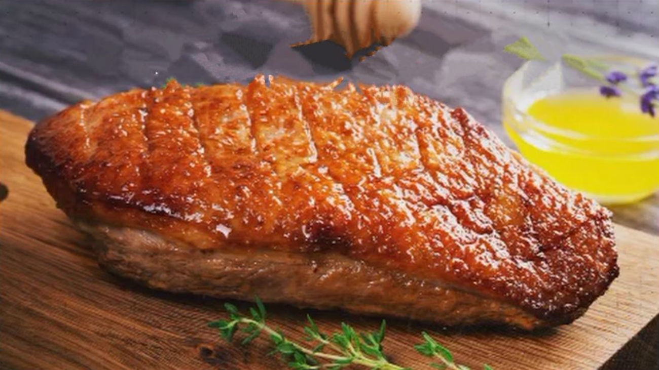 Magret de pato con salsa toffe de cava