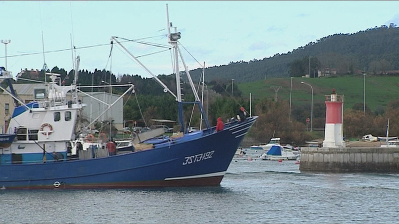 España logra un acuerdo de pesca para mantener la cuota de la merluza