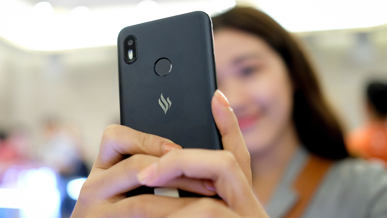 ¿Aguantarías un año sin móvil? Una empresa ofrece 80.000€ por el reto