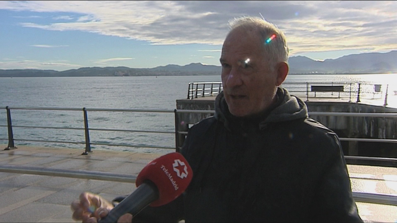 Cierra parte del paseo marítimo de Santander por el deterioro de un muelle