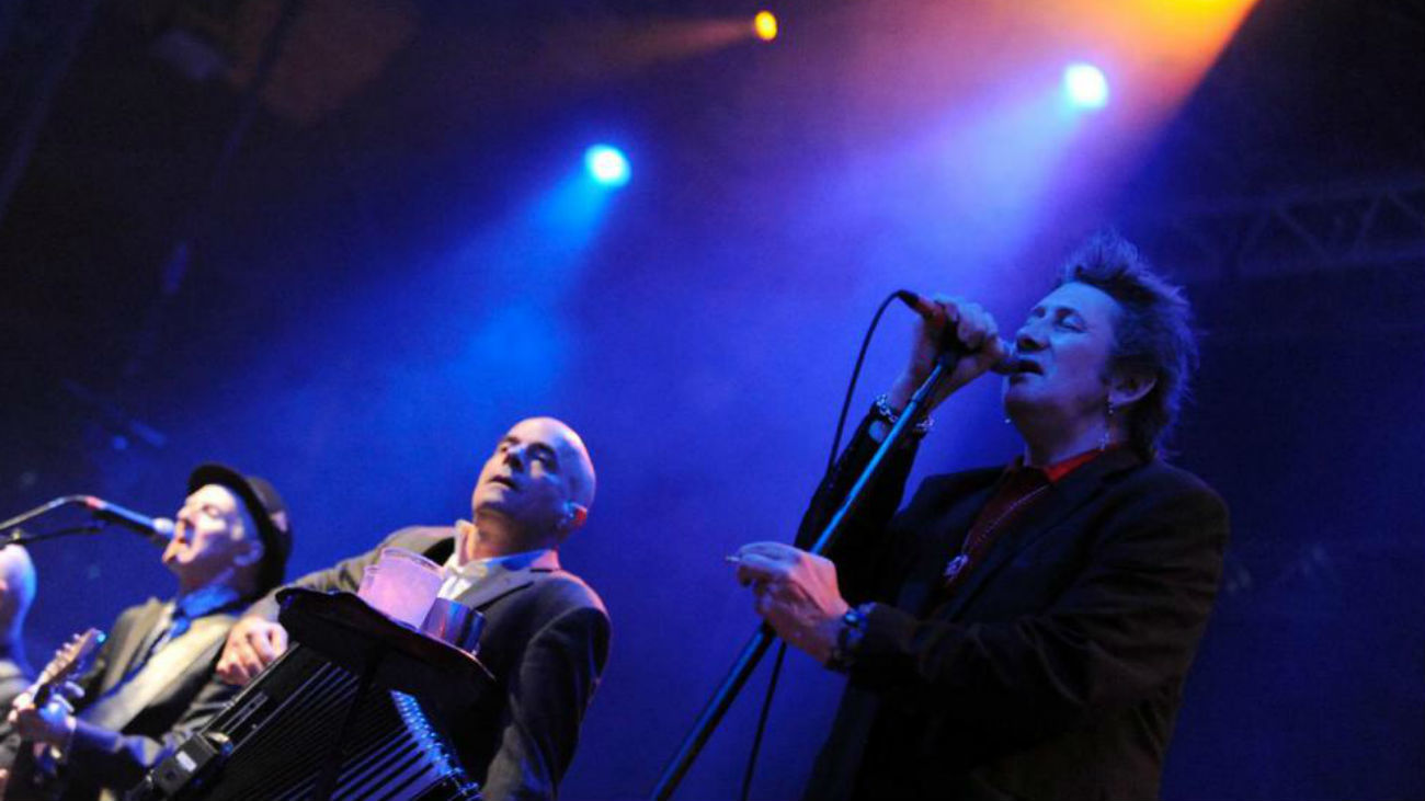 "Fairytale of New York" de The Pogues, crea polémica por la palabra "maricón"