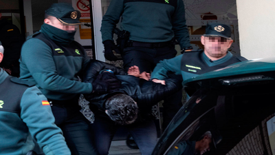 Bernardo Montoya pasa a disposición judicial entre gritos de 'asesino'