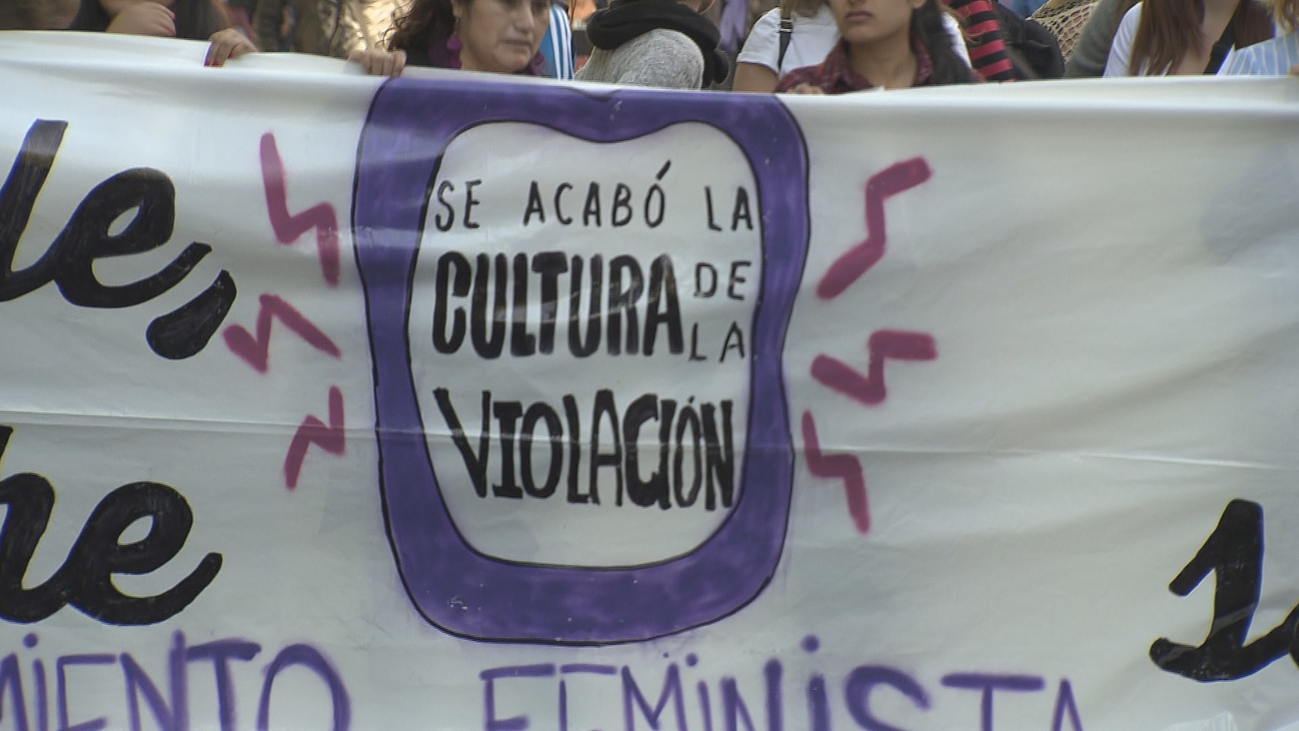 Eliminar el abuso del Código Penal y castigar con "prisión" todo delito sexual