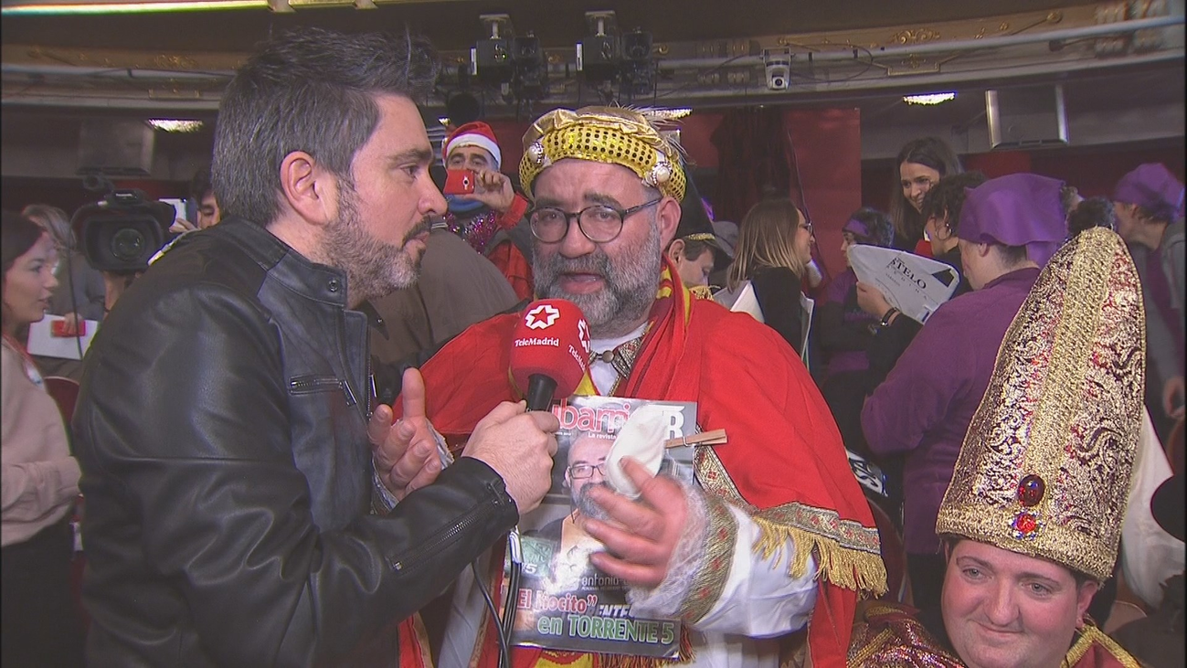 El Teatro Real se llena de disfraces para el sorteo de la Lotería de Navidad