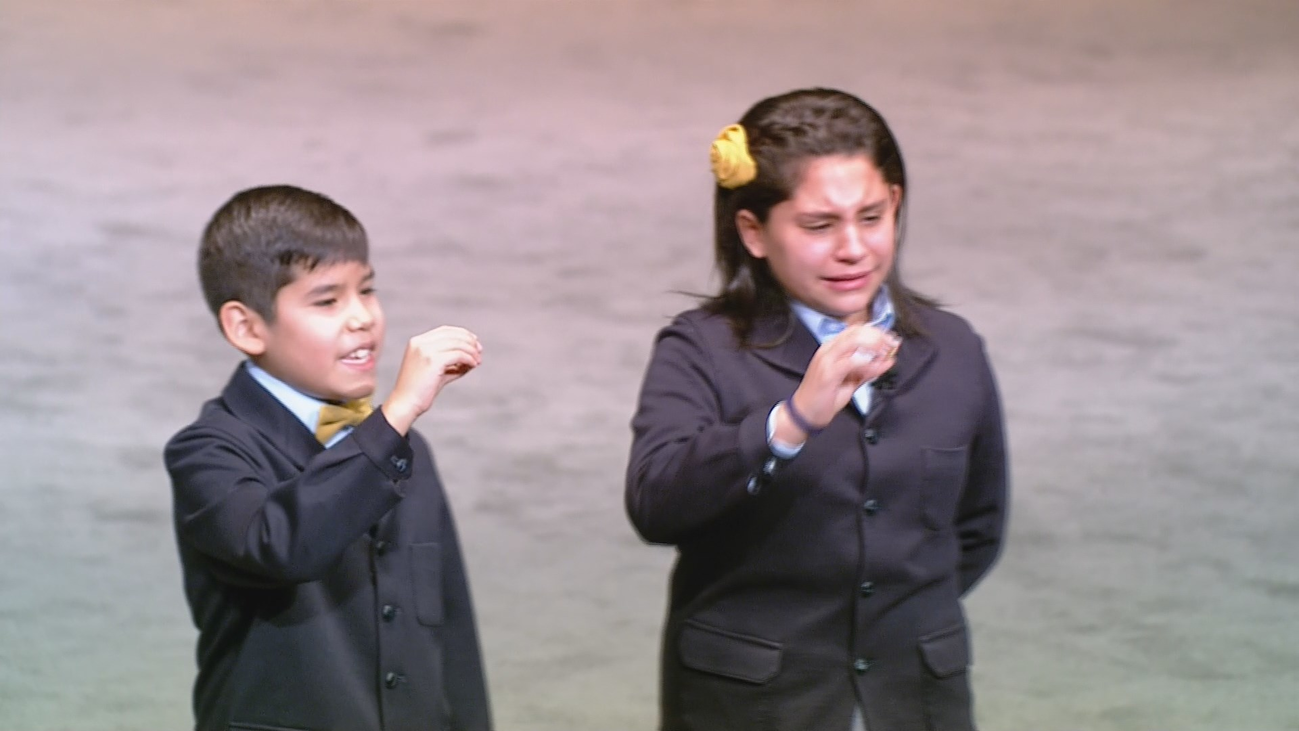 Nerea se emociona al cantar un quinto premio