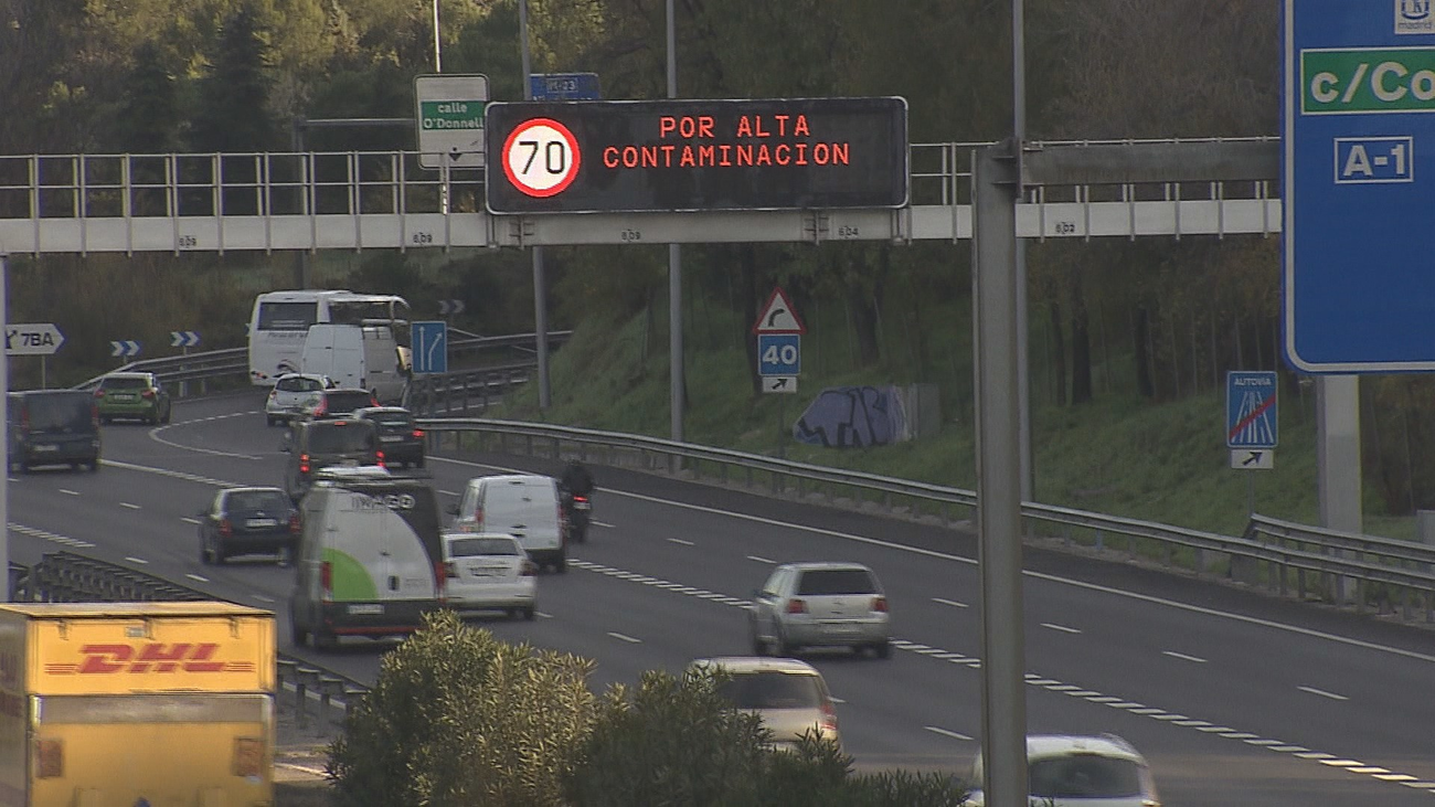 Madrid reduce la velocidad a 70 km/h en M-30 y accesos por el protocolo anticontaminación