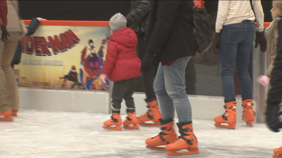 400 metros cuadrados de patinaje sobre hielo en pleno centro de Madrid