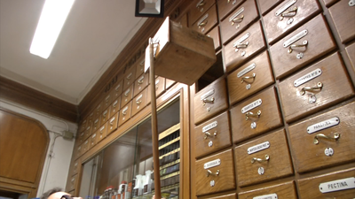 Una droguería por la que no pasa el tiempo