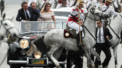 Bolsonaro promete liberar a Brasil de la corrupción y las "amarras ideológicas"