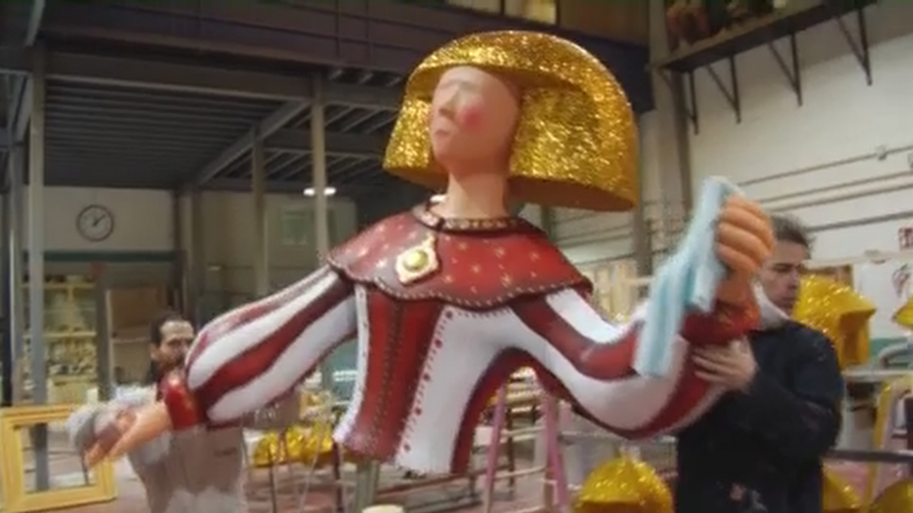 Así preparan la carroza de Telemadrid para la gran cabalgata del próximo sábado