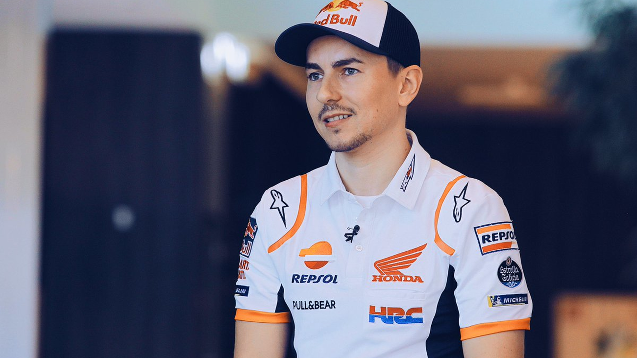Lorenzo: "Estar en Honda Repsol es como estar en el Barça o Real Madrid"
