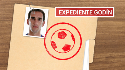 La renovación de Godín, cada vez más lejana