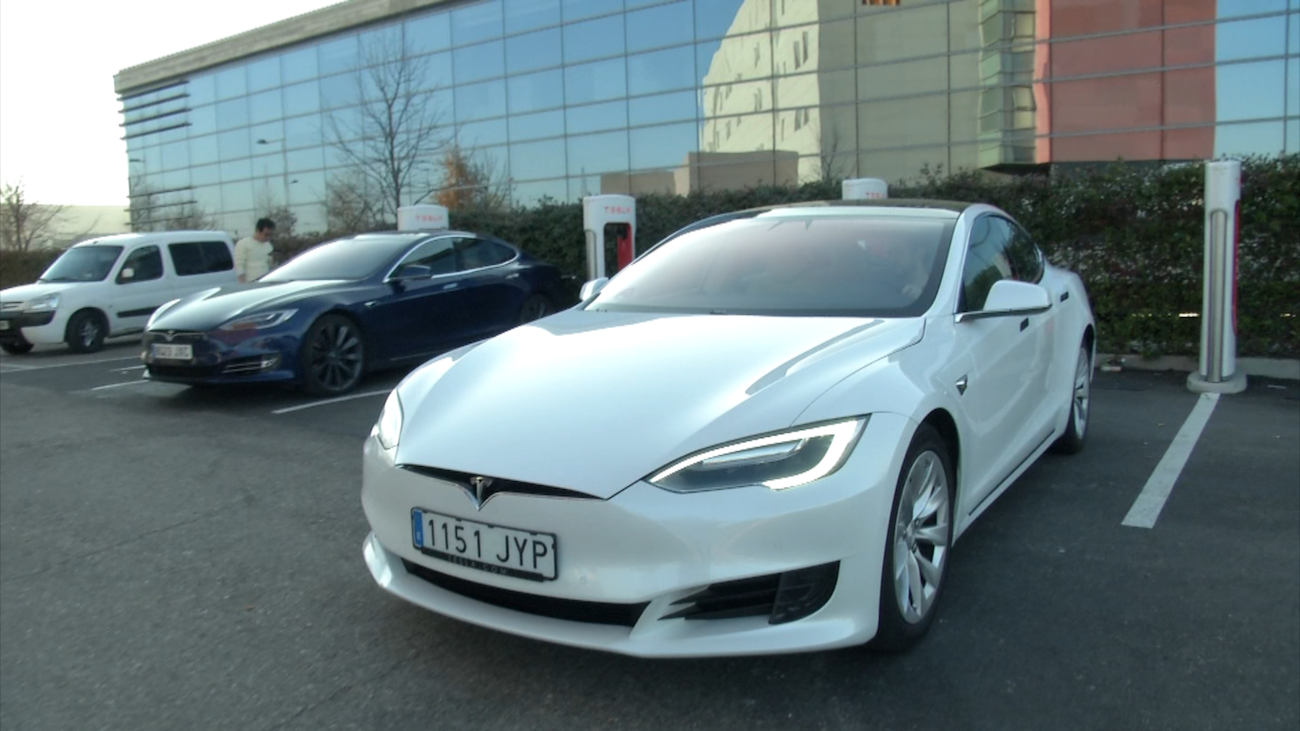 El coche eléctrico, todo un lujo