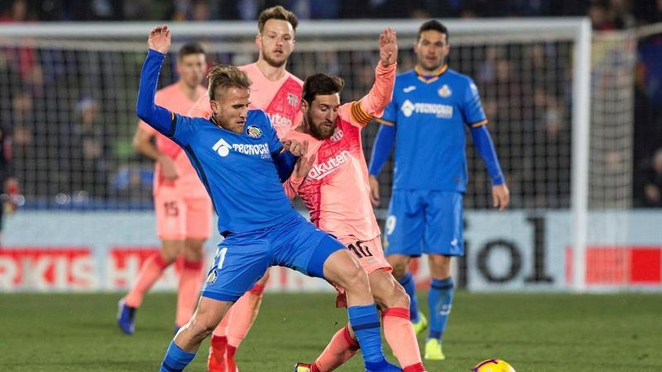 1-2. El Getafe cae con polémica con el Barça