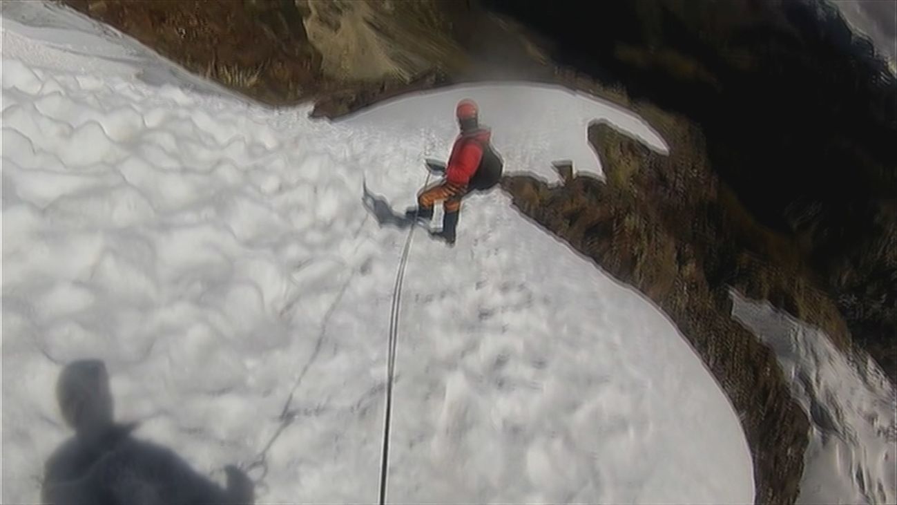 Tres montañeros españoles y un guía  peruano muertos en una avalancha en Perú