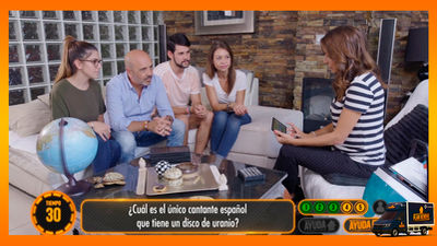 ¿Qué único cantante español posee un disco de uranio?