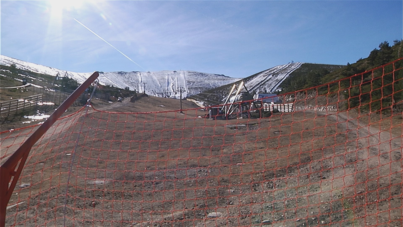 Pistas sin nieve en pleno enero