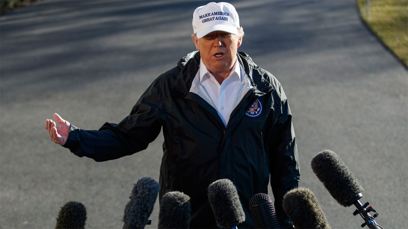 Trump construirá el muro con México porque "se trata de una emergencia nacional"