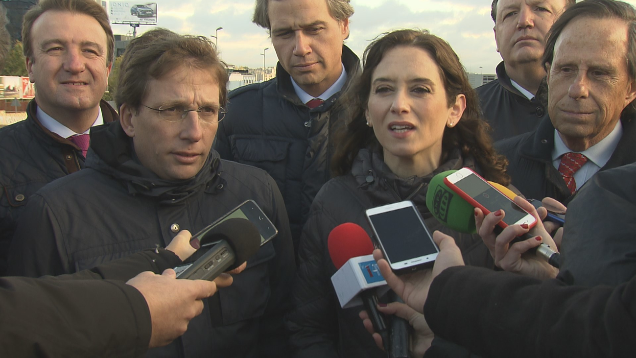 Entrevista a Martínez-Almeida y  Ayuso, en Telemadrid