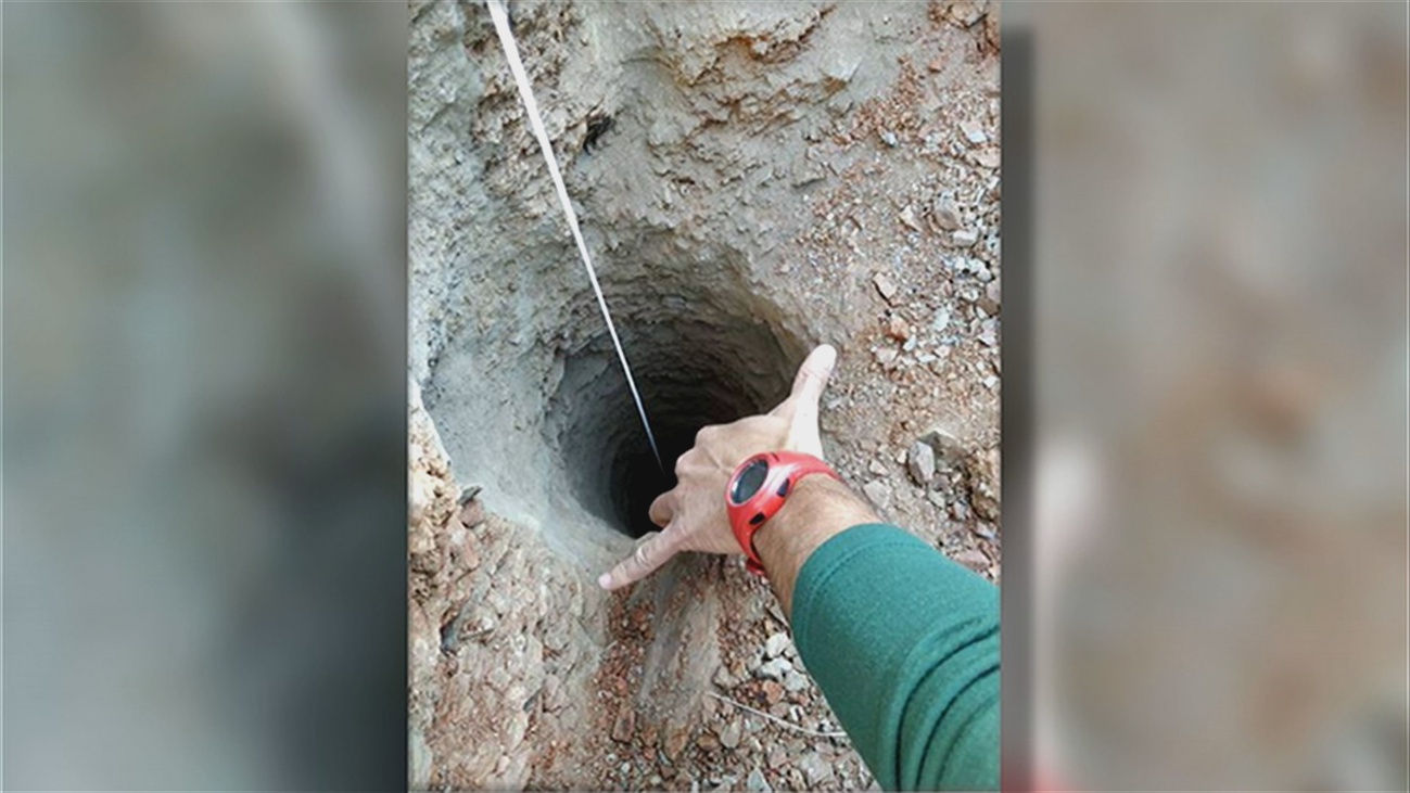 Sin localizar el niño que cayó a un pozo en Málaga tras 17 horas de trabajos