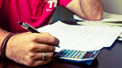 Si eres autónomo, es momento de rendir cuentas con Hacienda