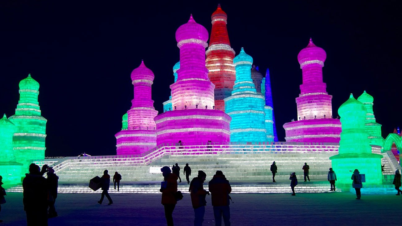 El festival de hielo y nieve de Harbin vuelve a fascinar al mundo