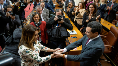 Moreno invita a participar en la etapa "apasionante" que se abre en Andalucía