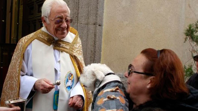 Cientos de mascotas reciben la bendición en el día grande de San Antón