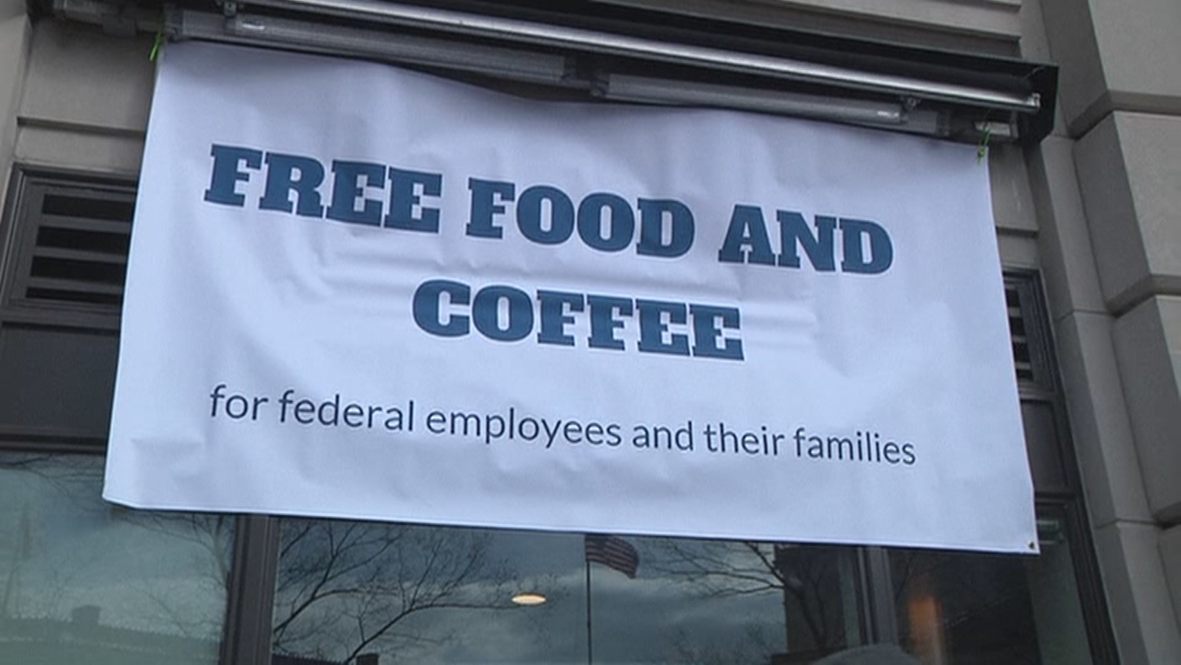 Sándwiches y sopa para sobrellevar cierre administrativo en Estados Unidos