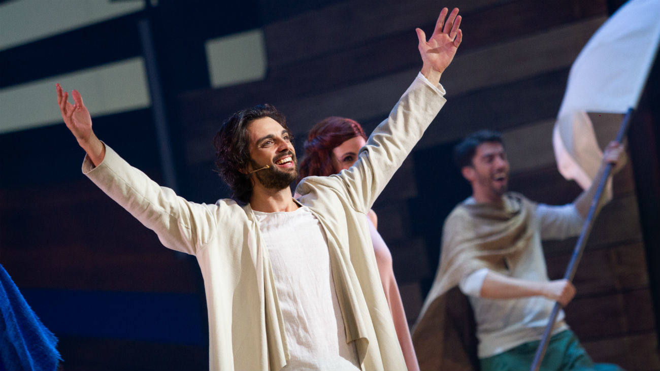 Christian Escuredo: “He pasado del tacón a la cruz”