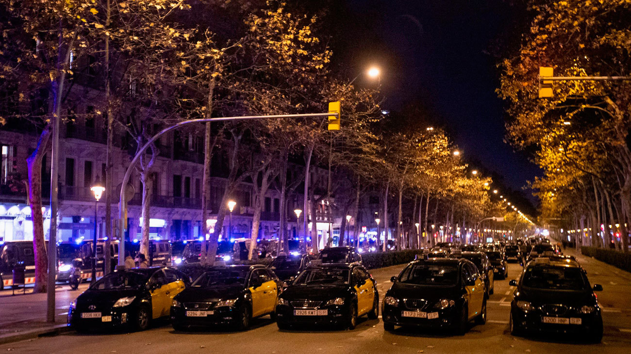 Paro indefinido de los taxistas de Barcelona