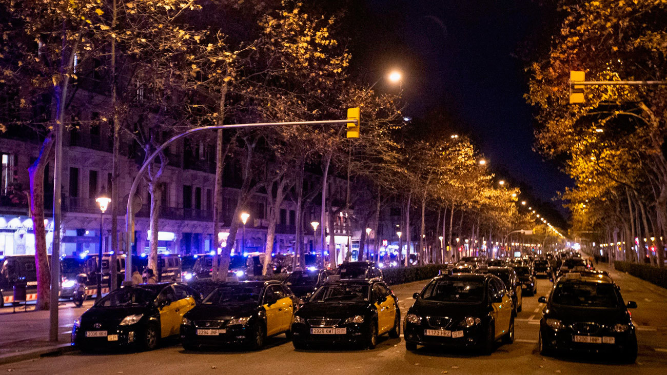 Paro indefinido de los taxistas de Barcelona