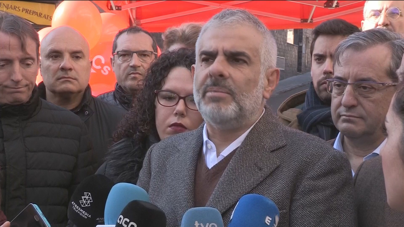 Cs acusa a Sánchez de ser "rehén" del independentismo