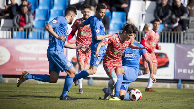 Gol de Hugo Fraile, del 'Fuenla', al Guijuelo (2-0)