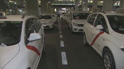 Los empresarios acusan a los taxistas de dañar la imagen de Madrid
