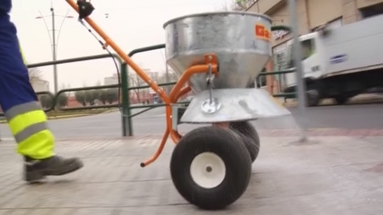 Así se preparan en Fuenlabrada para recibir las nevadas y heladas previstas para estos días