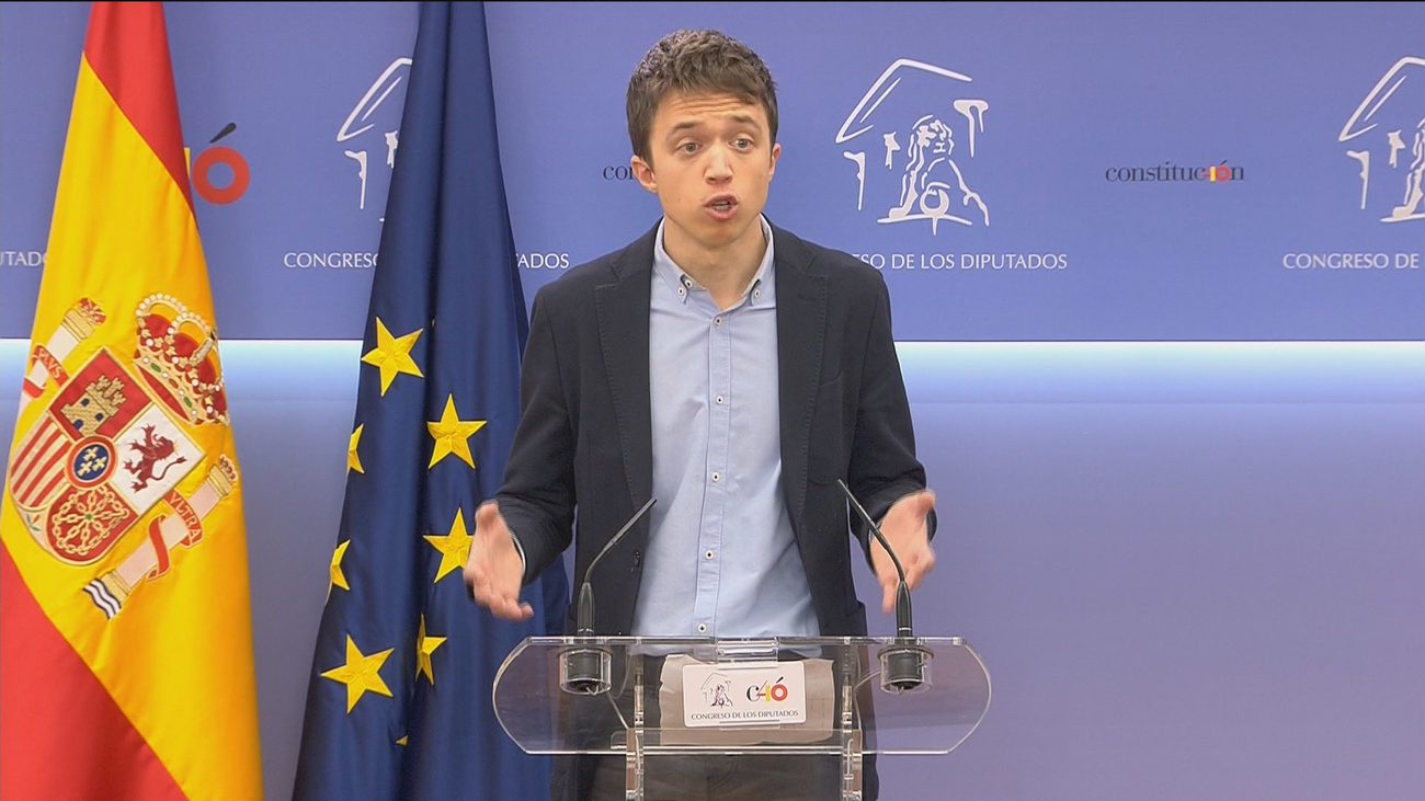 Errejón deja su escaño en el Congreso