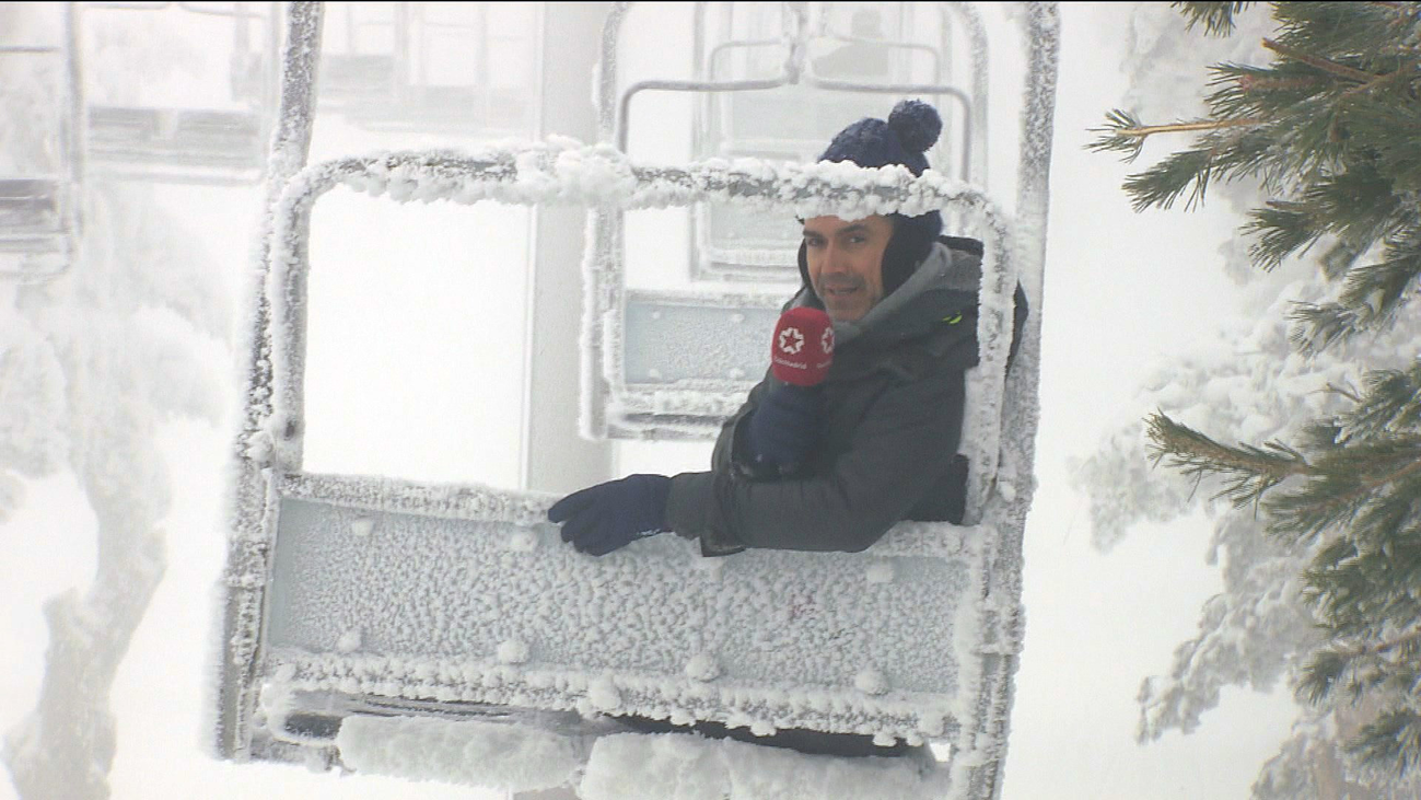 La primera nevada del invierno alivia el negocio de las pistas de esquí