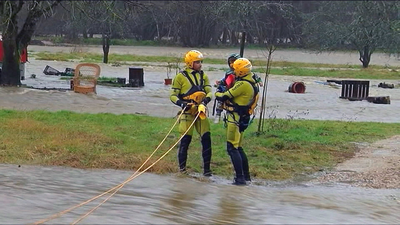 Provincias de media España amanecen con avisos por nieve, lluvia y fuertes vientos