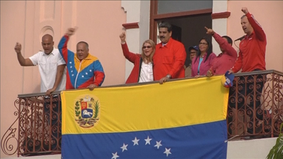 Baño institucional de Maduro para contrarrestar a Guaidó