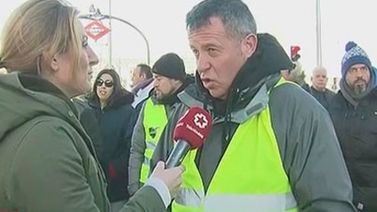 Varios taxistas suben el nivel de las protestas e inician una huelga de hambre