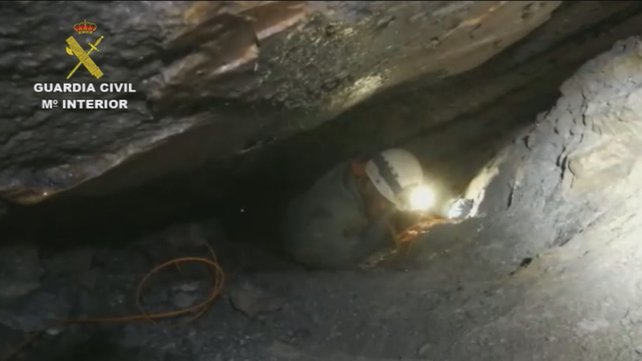 Los mineros en la recta final hacia Julen