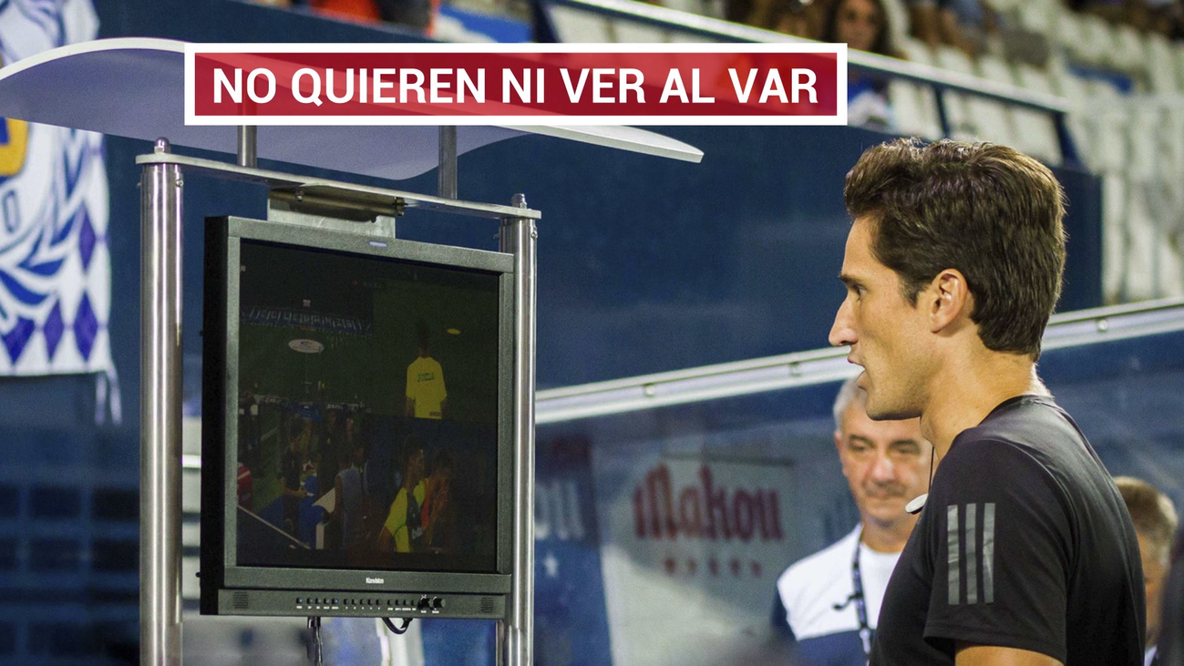 La afición del Leganés, indignada con el VAR