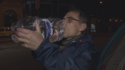 Cuarta jornada de huelga de hambre de nueve taxistas en Madrid